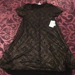 Lularoe elegant Carly